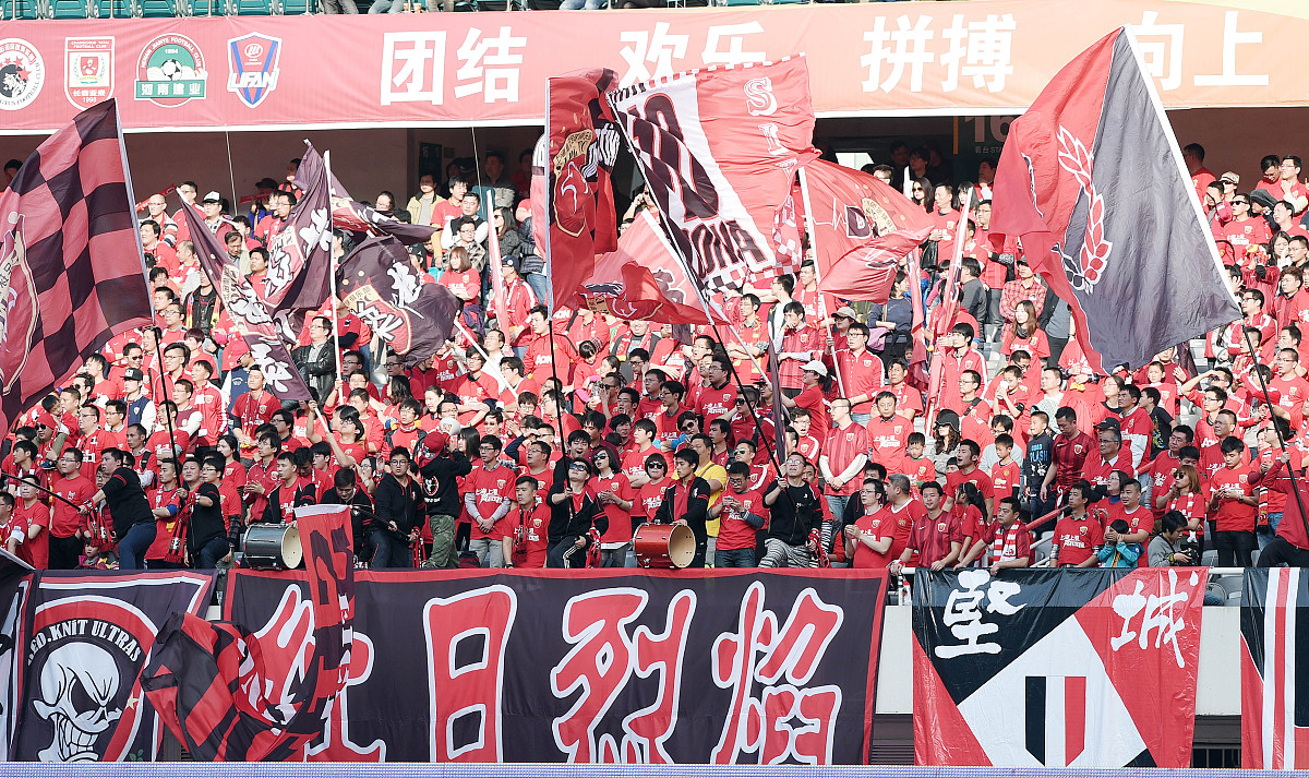 包含世界赛舞台，亚洲杯代表国家出征荣耀的词条