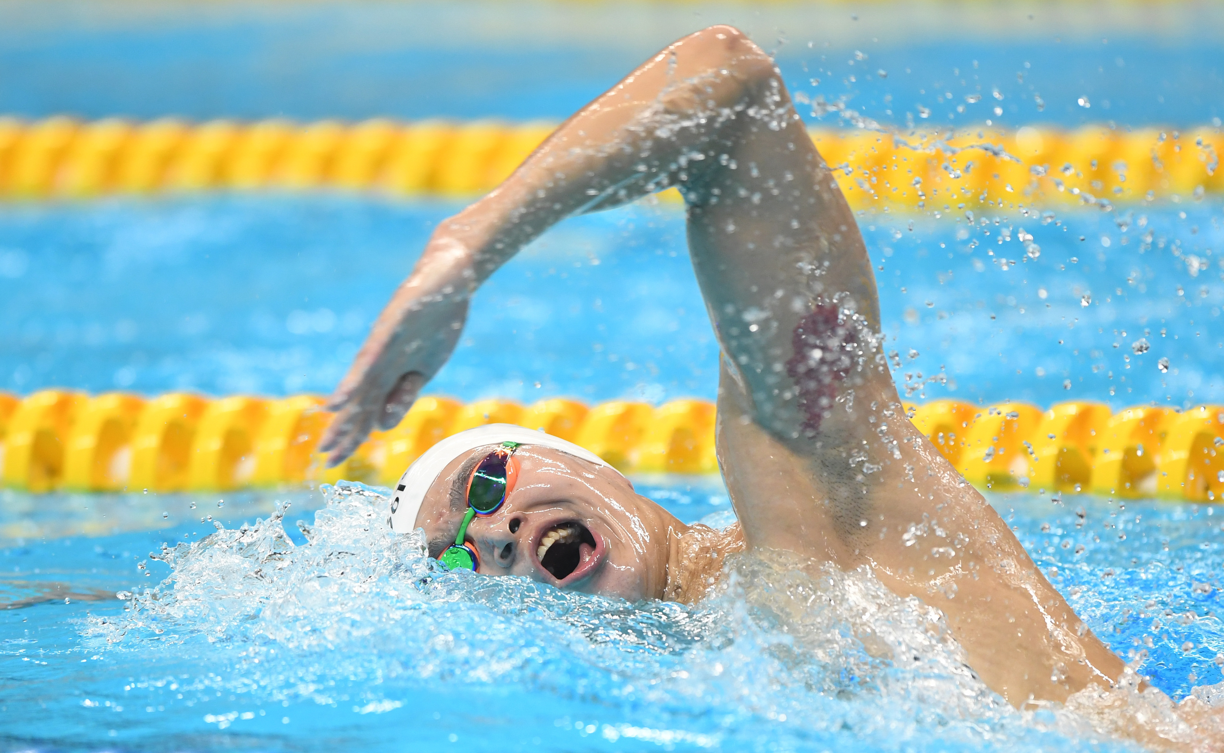 游泳球员突破自我,表现堪称完美的简单介绍 游泳球员突破自我,表现堪称完美的简单介绍