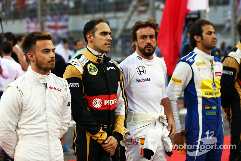 开云体育APP下载-索伯车队碾压阿斯顿马丁，阿隆索点燃赛场