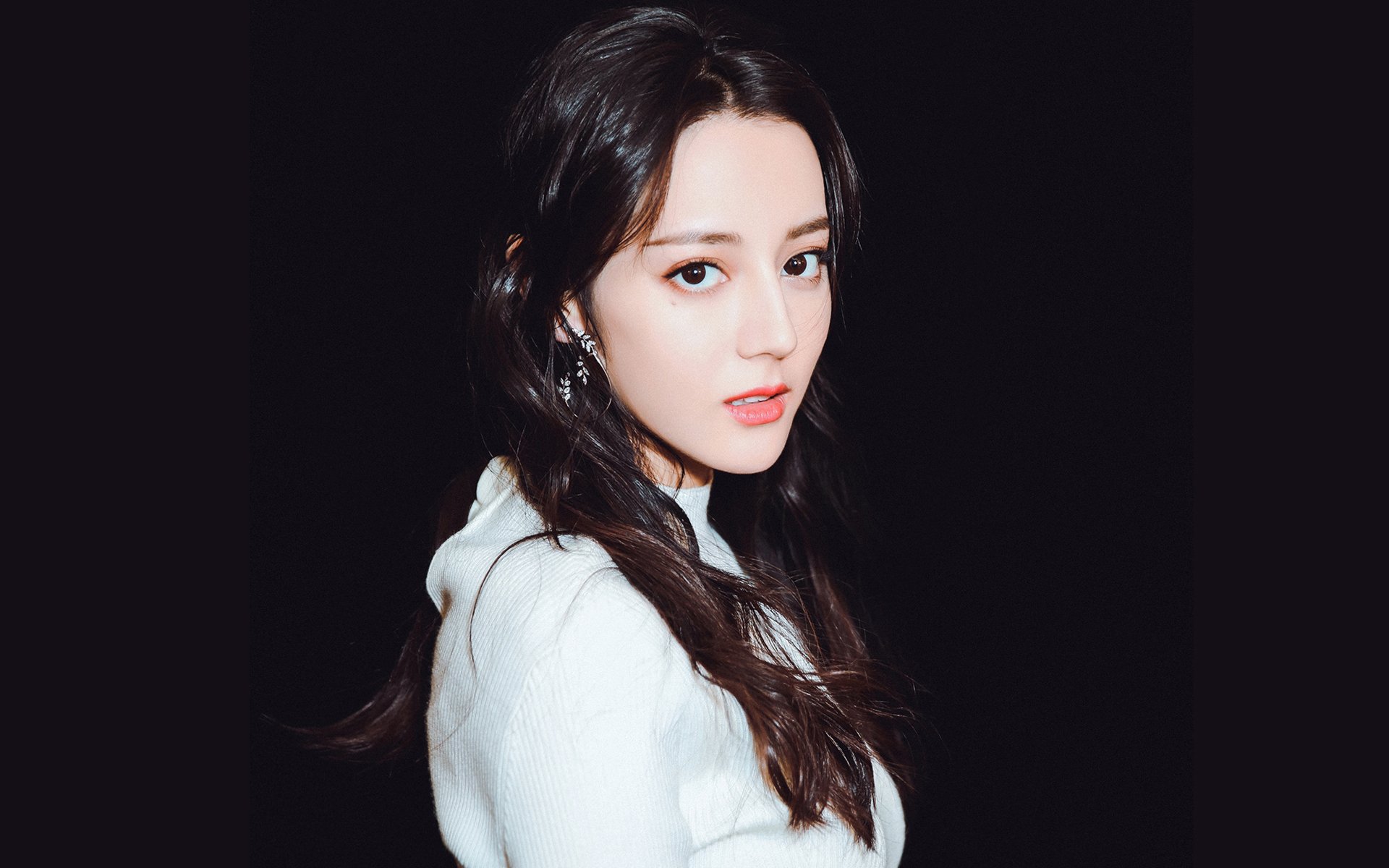 终场哨响前，只有他从未怀疑，德甲争冠战之夜，见证梅西如何定义决赛球员