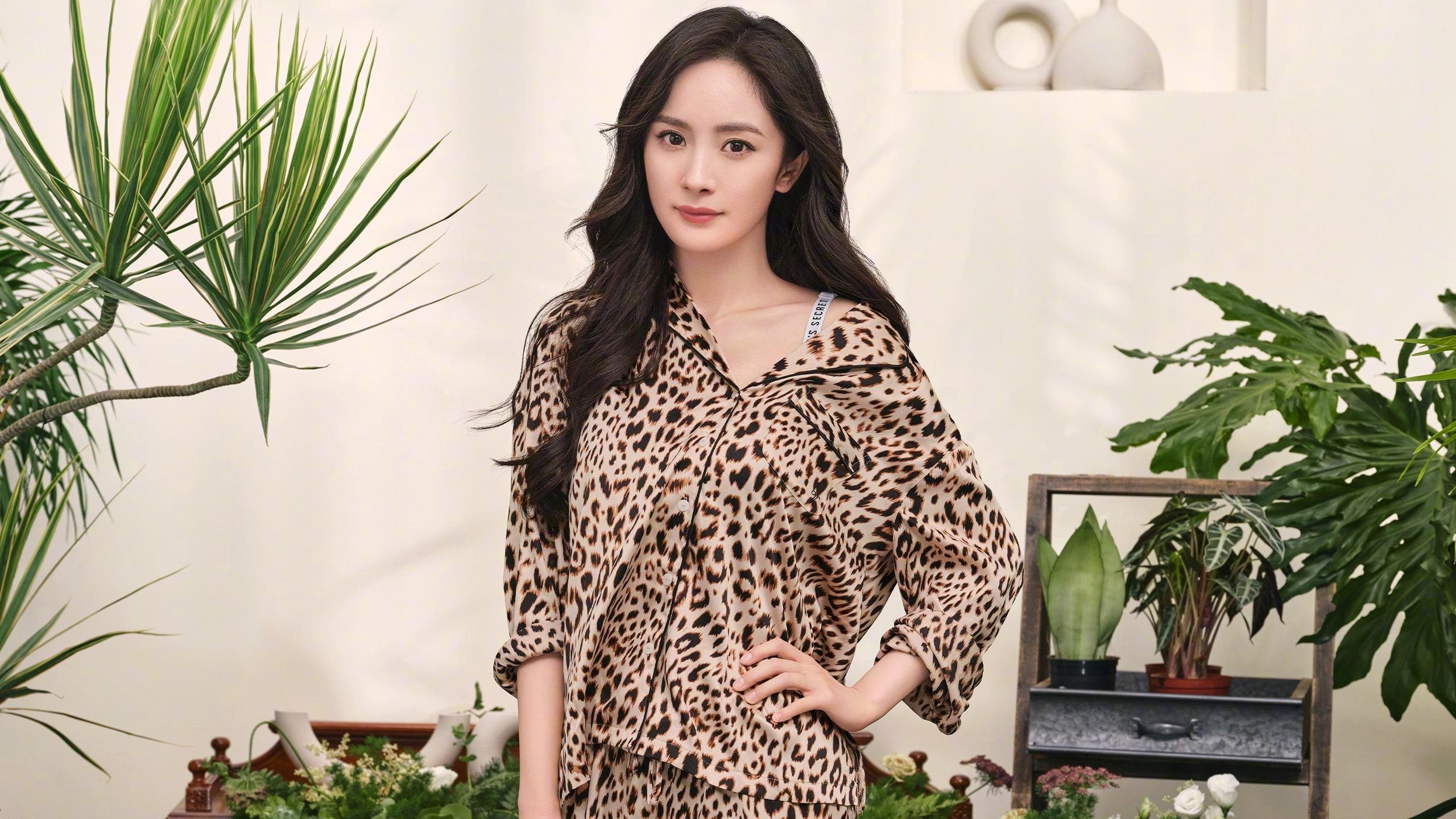 开云体育中国-悬崖边的追光者，F1新赛季揭幕战之夜与基耶萨的冠军救赎