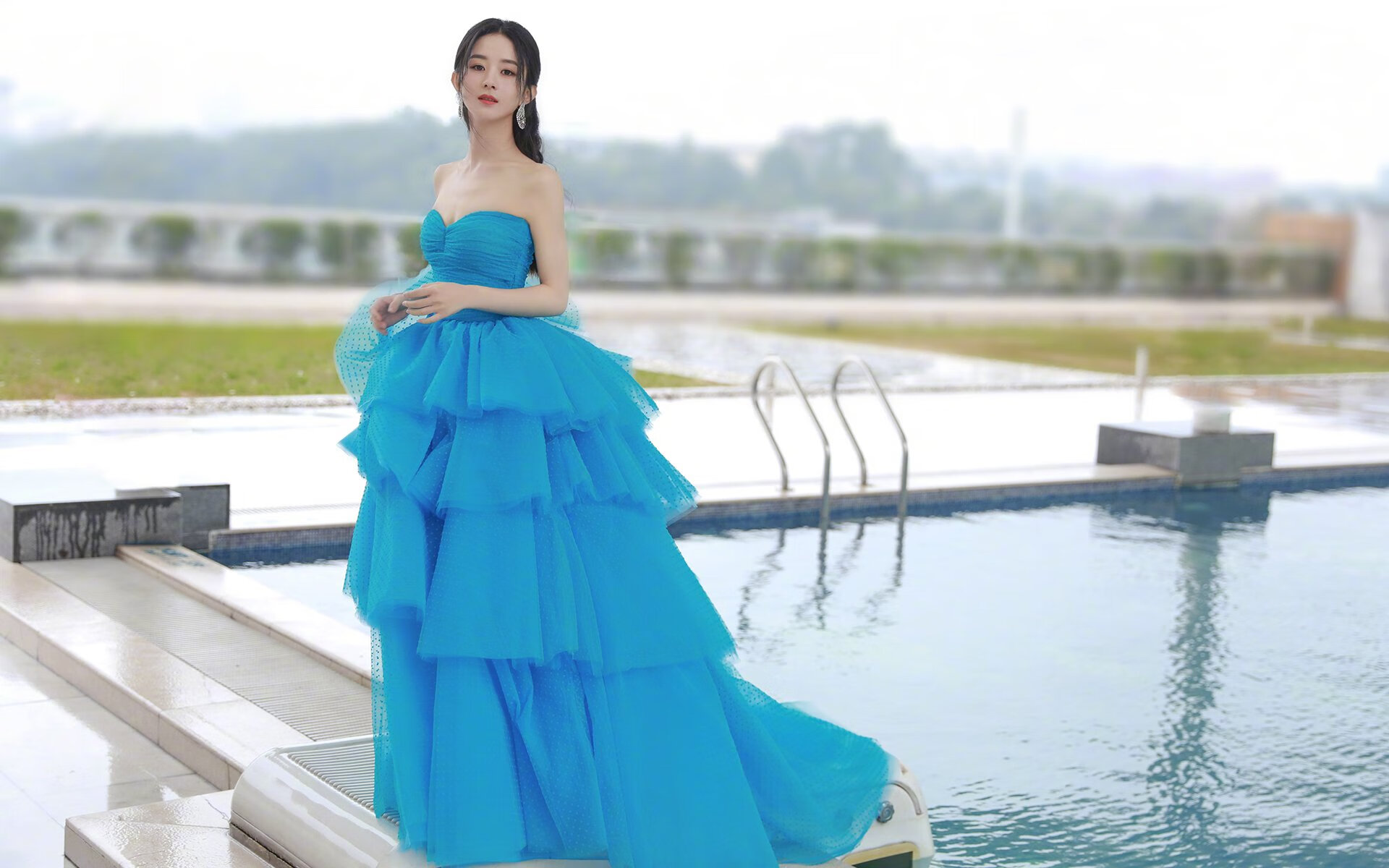 双面神祇，戈麦斯冠军级表现中的唯一性悖论